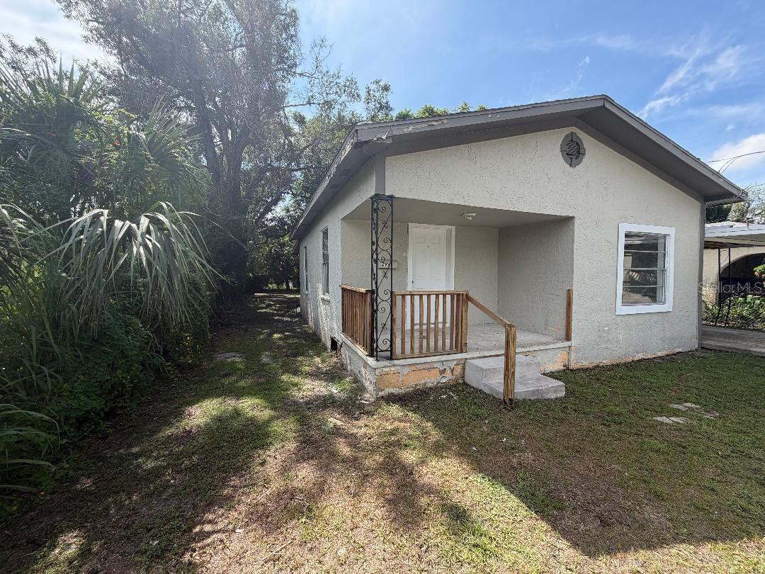 2921 E 24TH