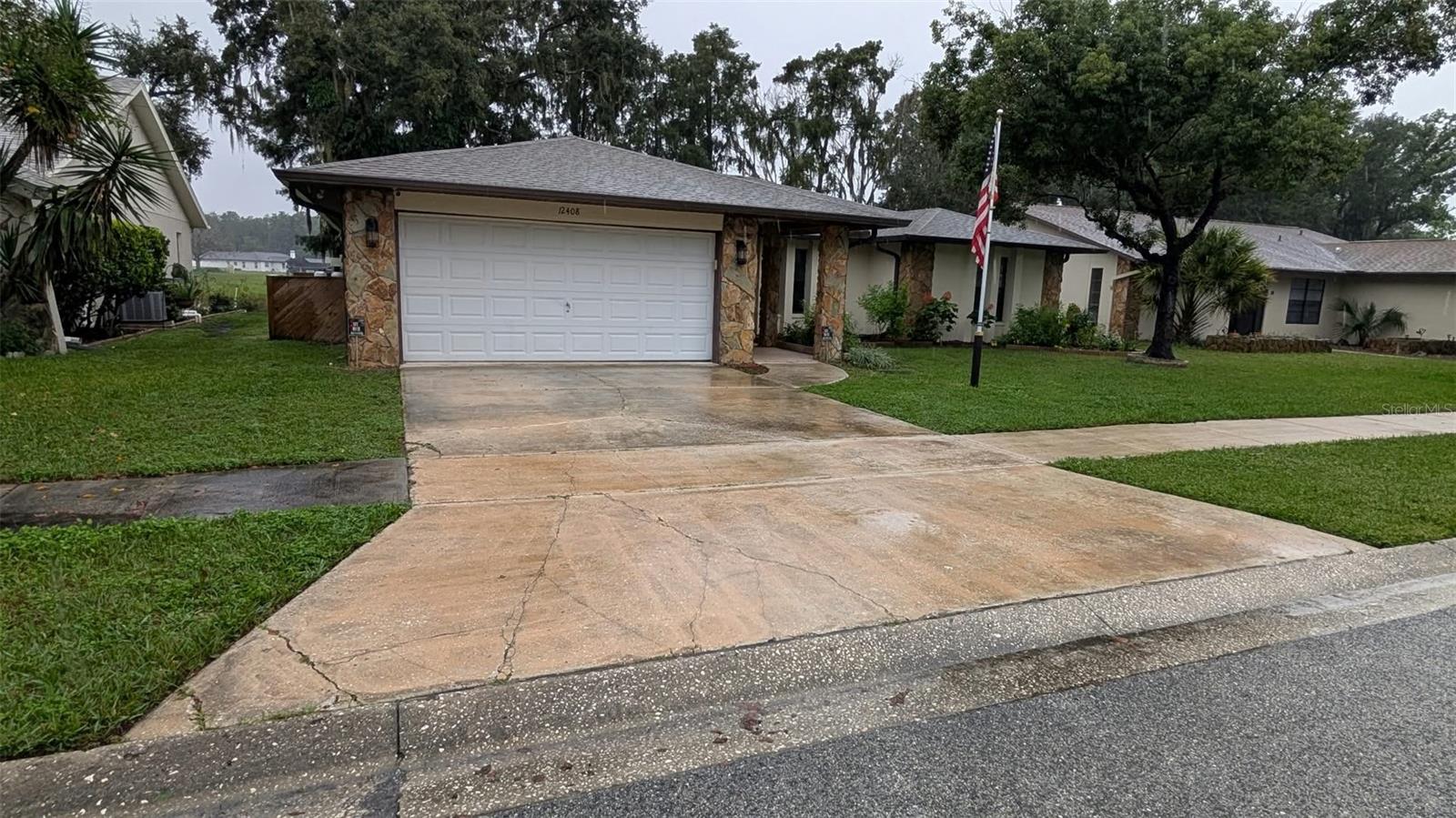 12408 GOLDEN OAK CIR