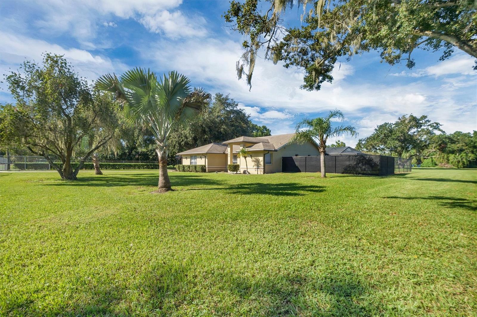 302 N WEBB RD