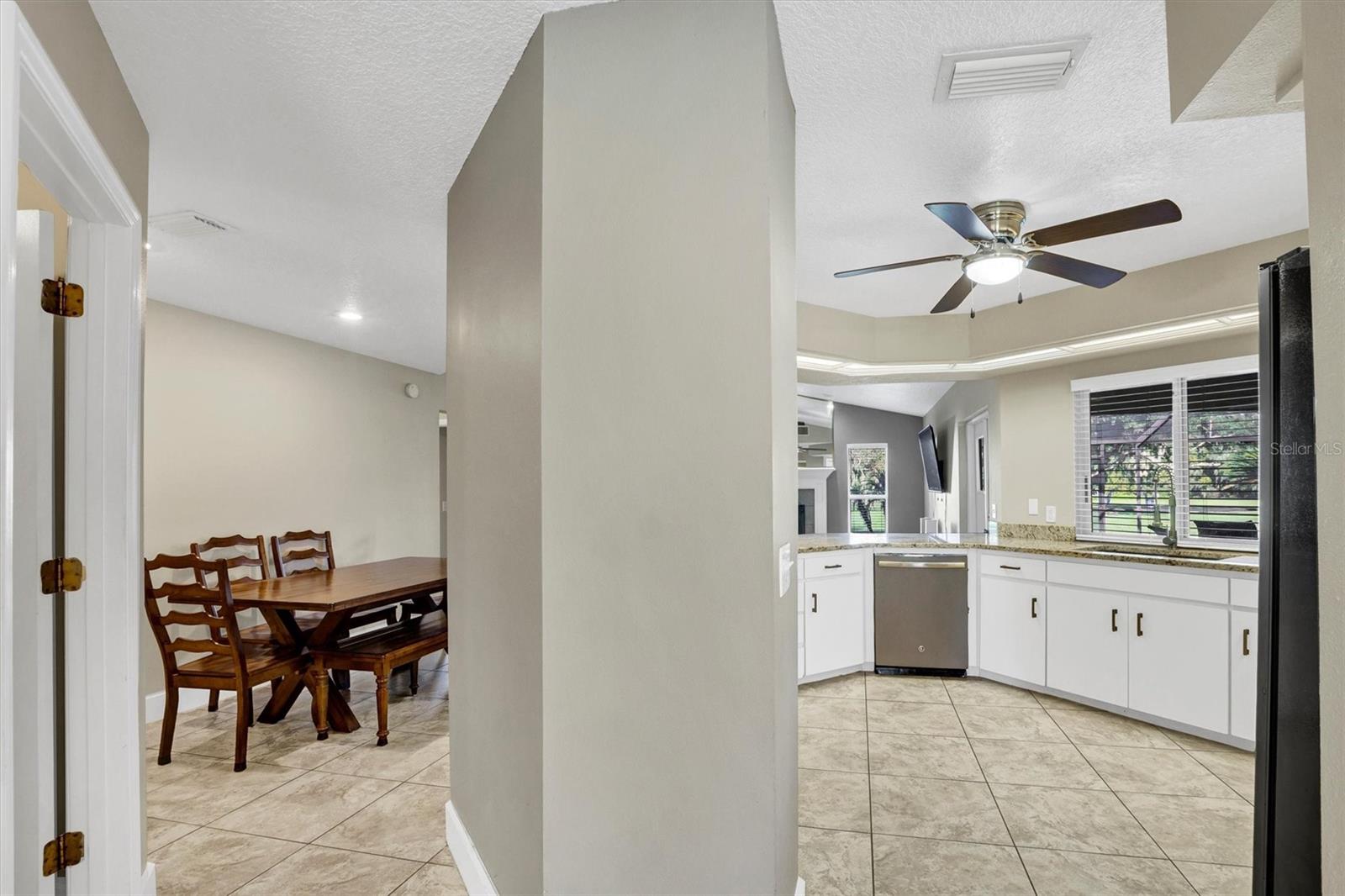302 N WEBB RD