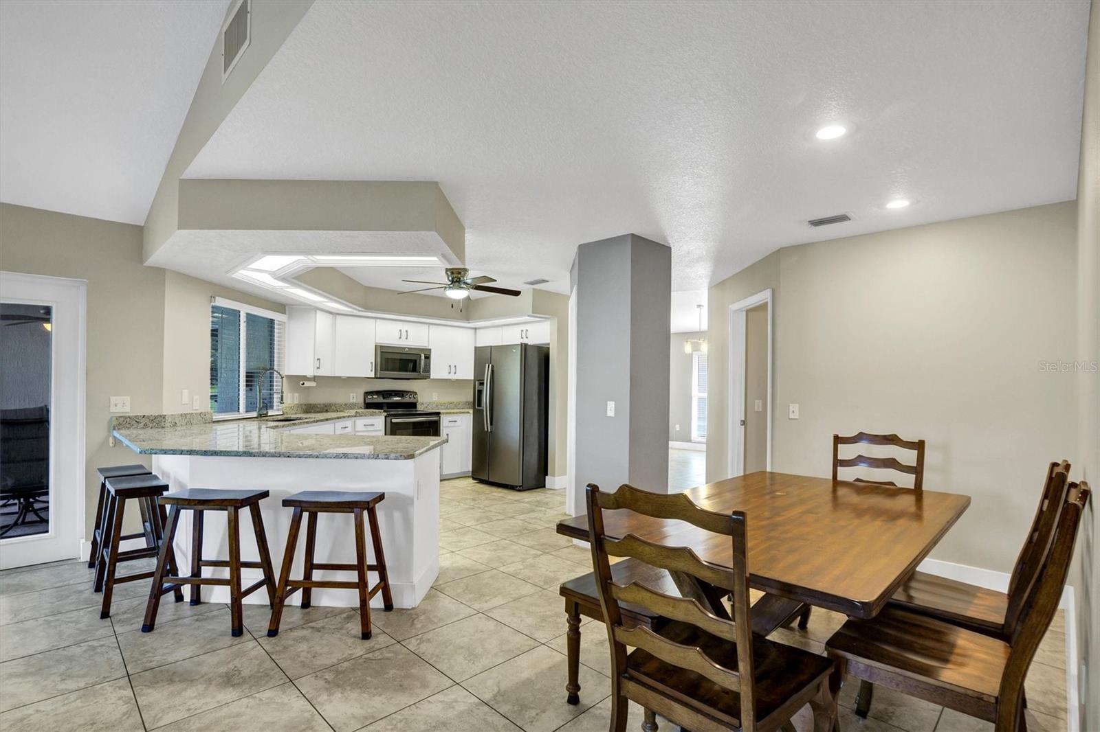 302 N WEBB RD