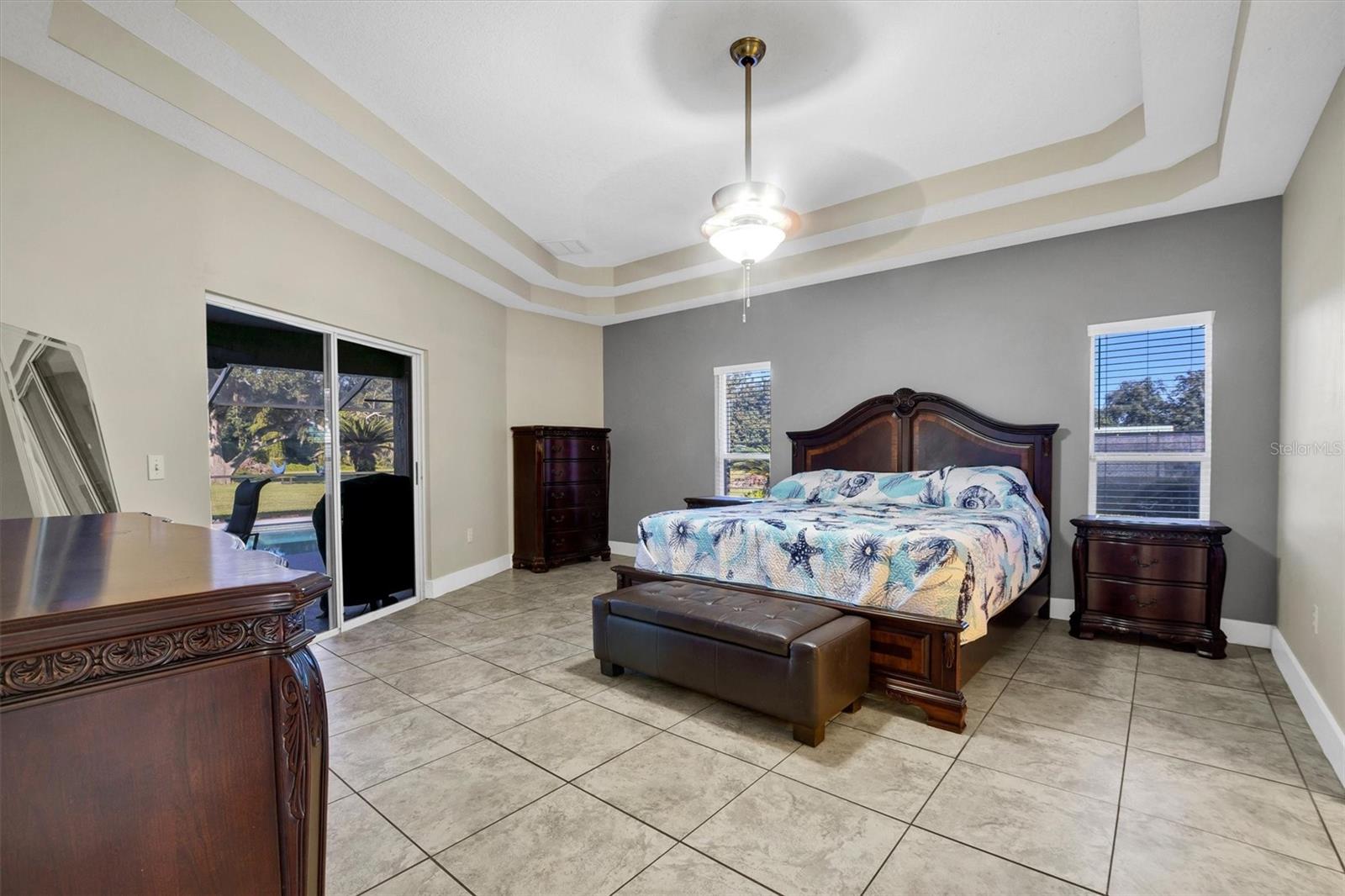 302 N WEBB RD