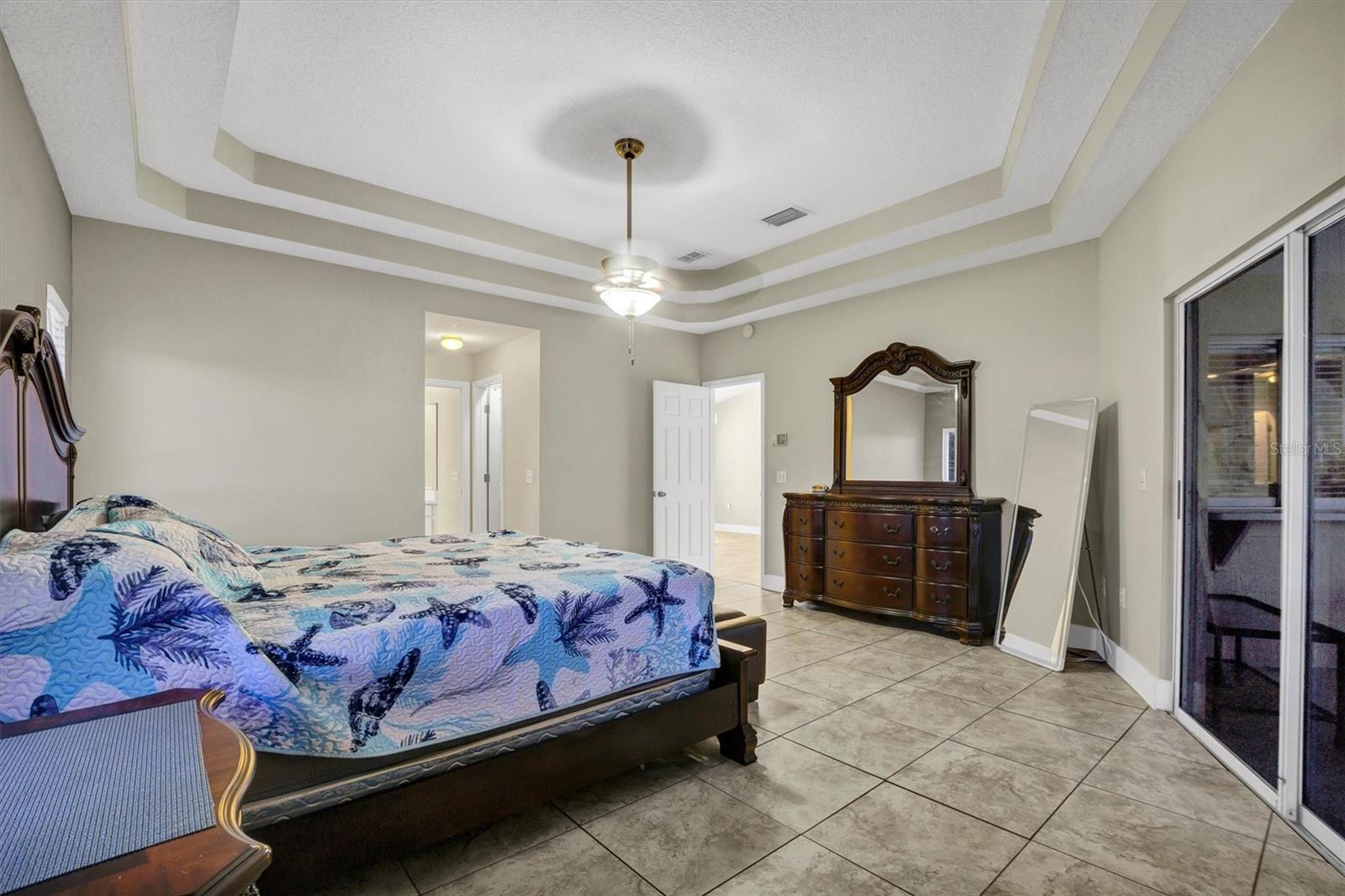 302 N WEBB RD
