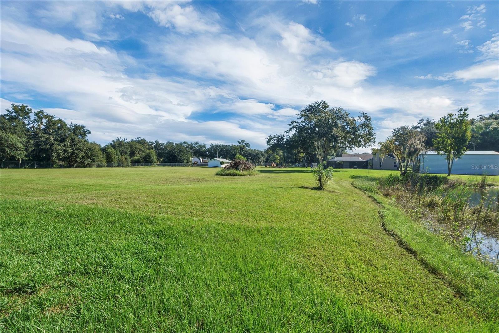 302 N WEBB RD