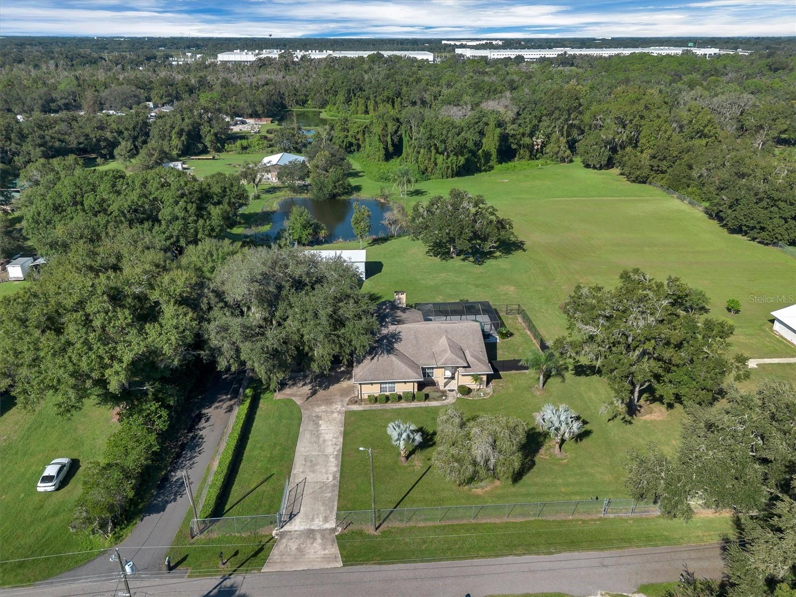 302 N WEBB RD