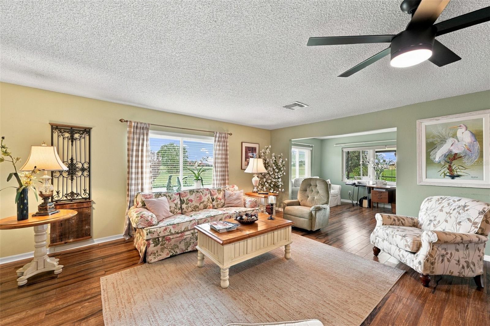 1611 WOODMAR DR