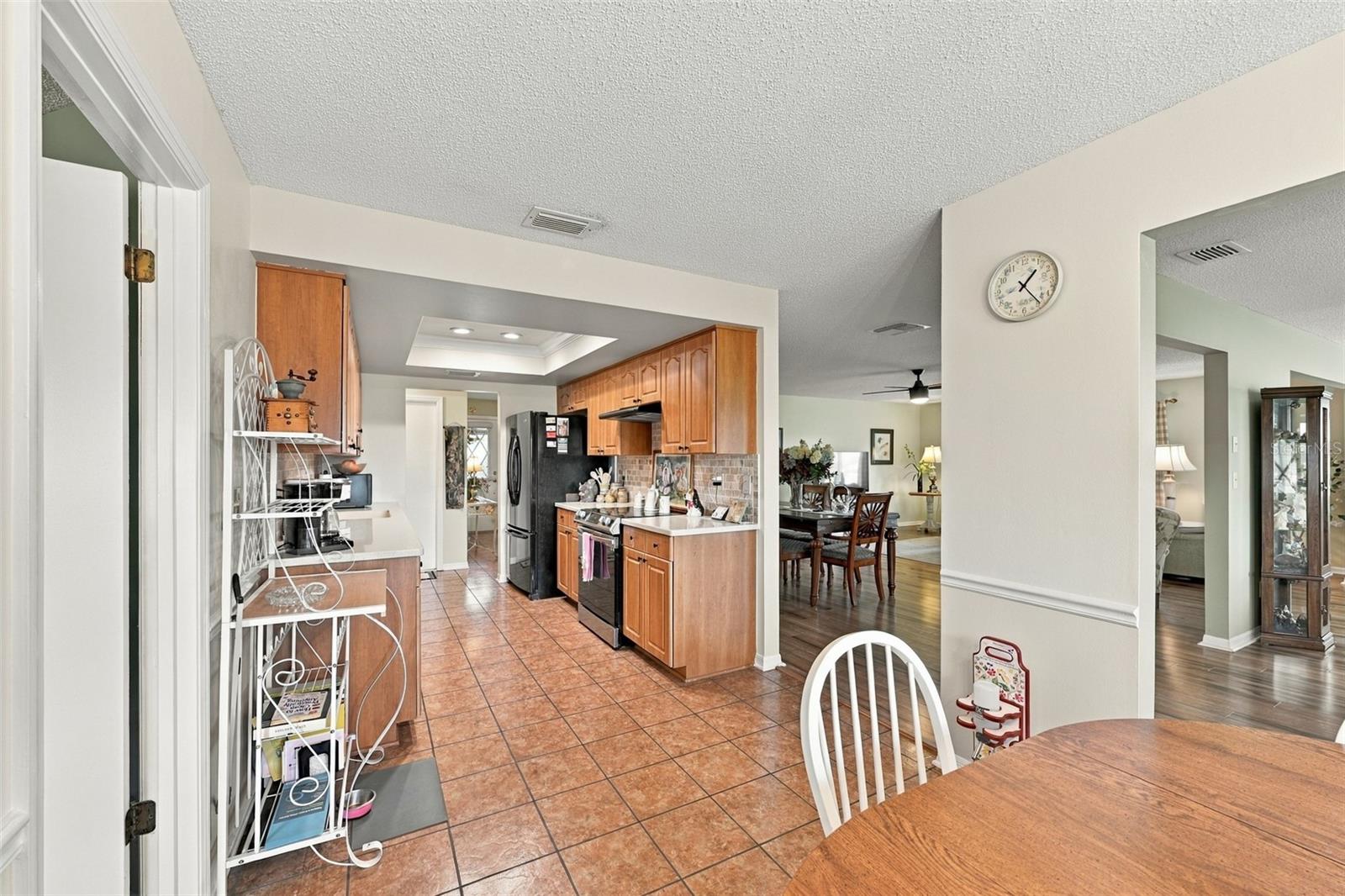 1611 WOODMAR DR