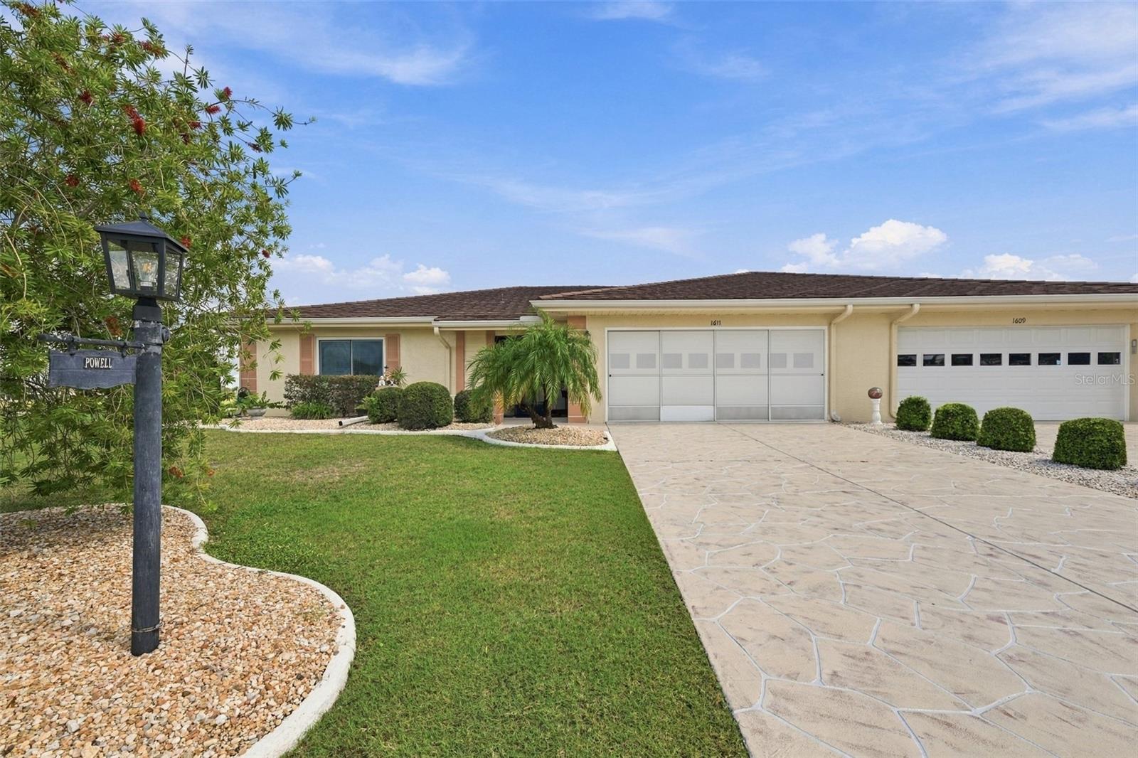 1611 WOODMAR DR
