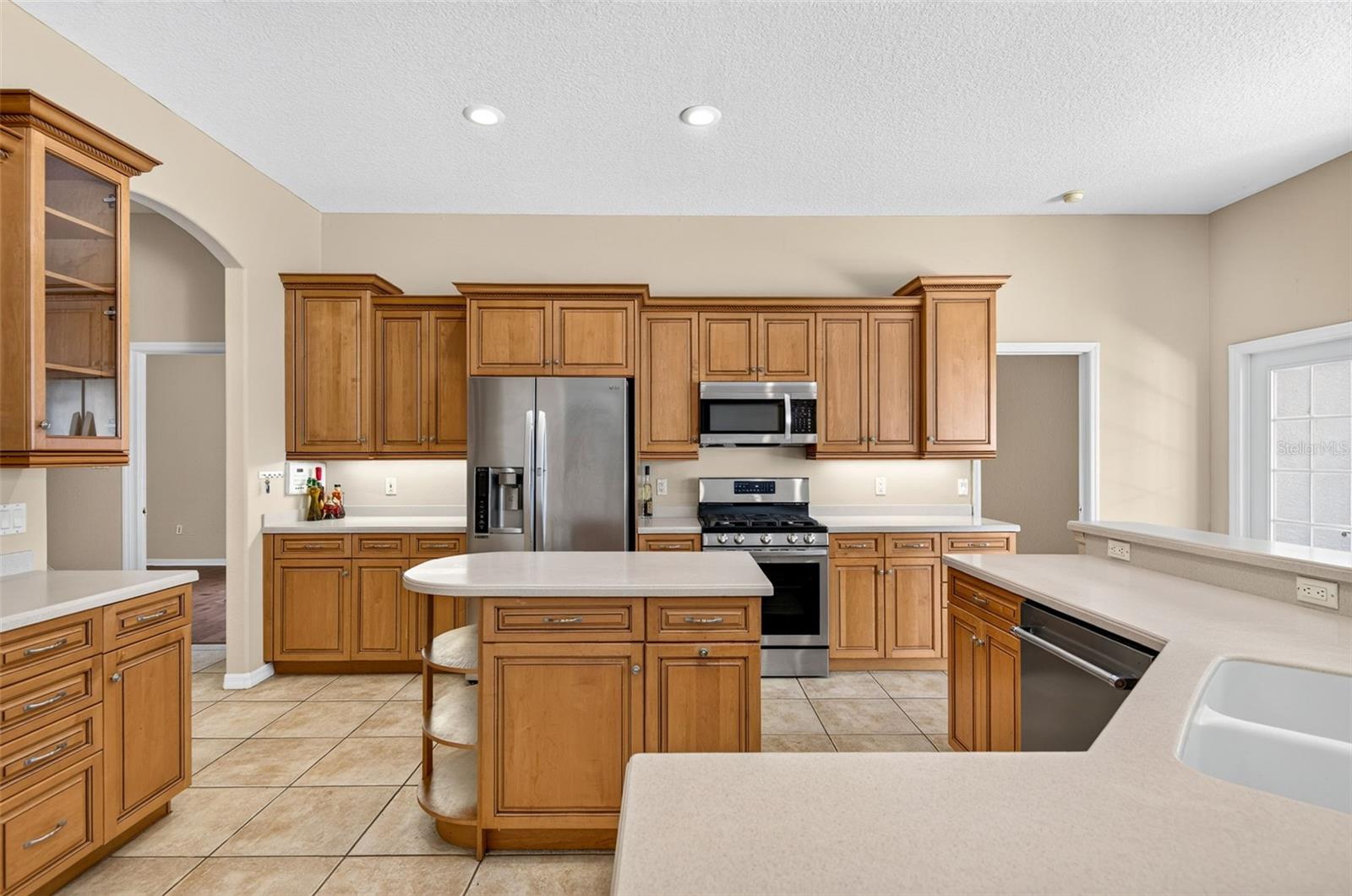 725 CITRUS WOOD LN