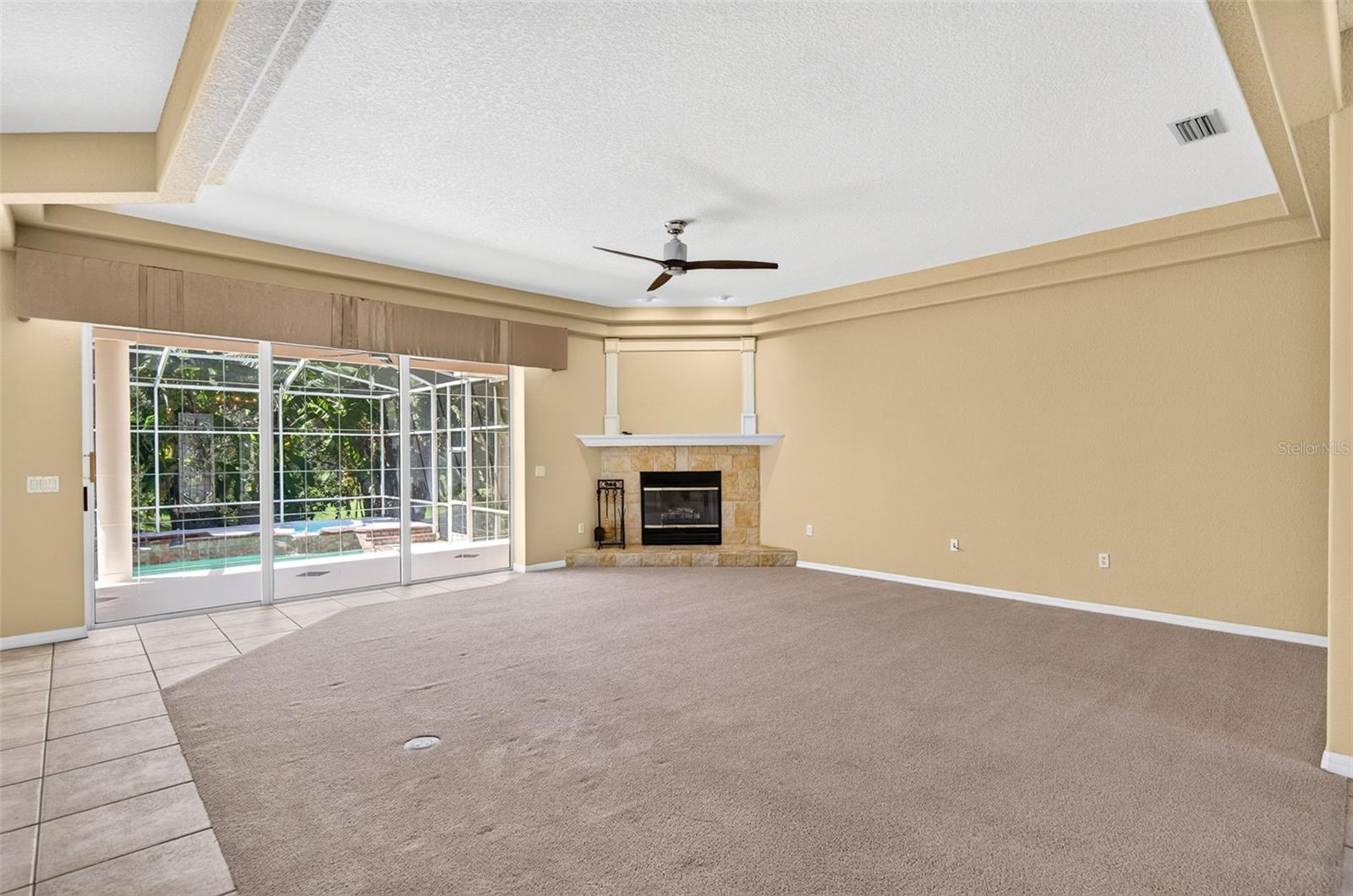 725 CITRUS WOOD LN