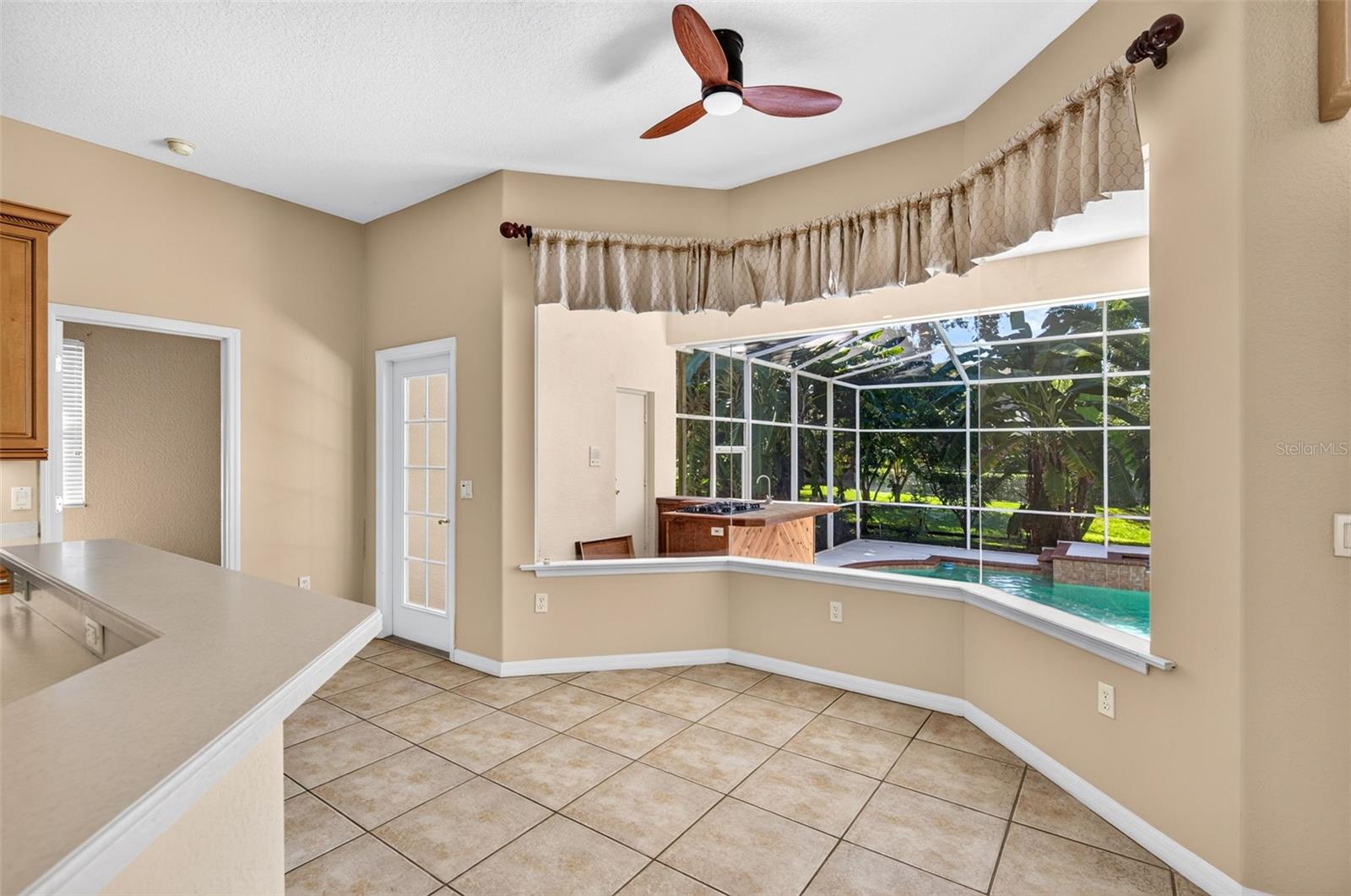 725 CITRUS WOOD LN