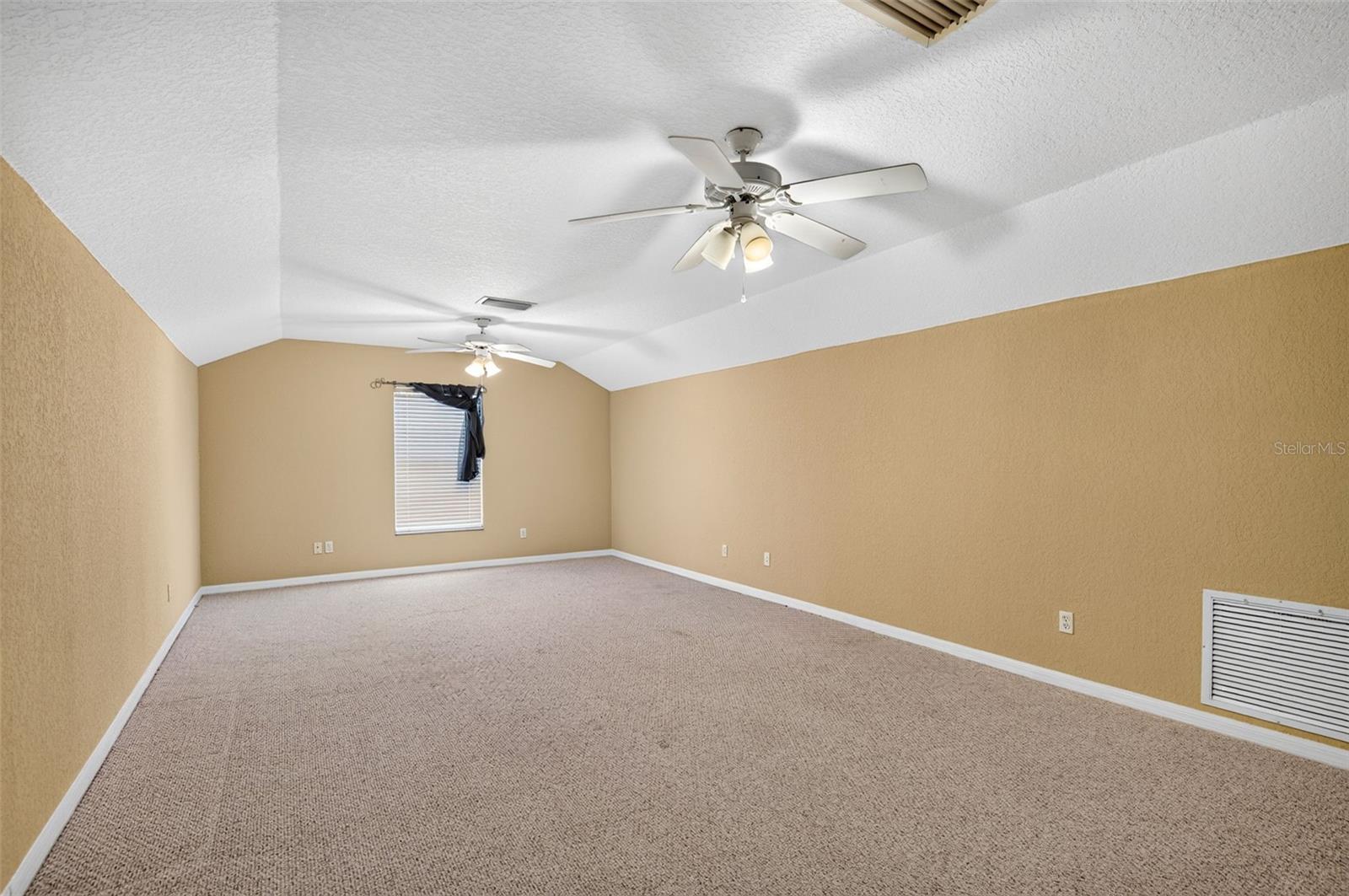 725 CITRUS WOOD LN