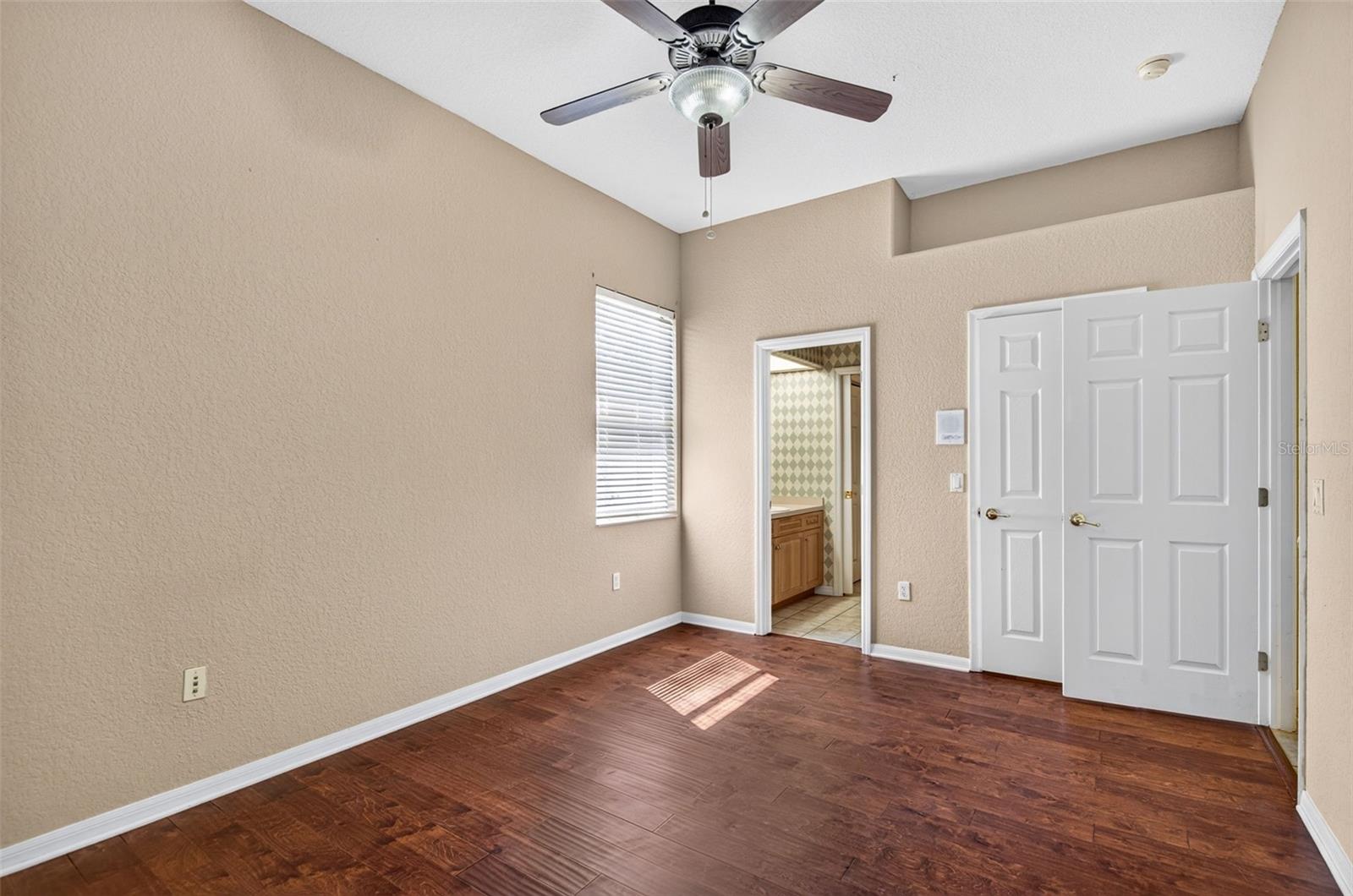 725 CITRUS WOOD LN