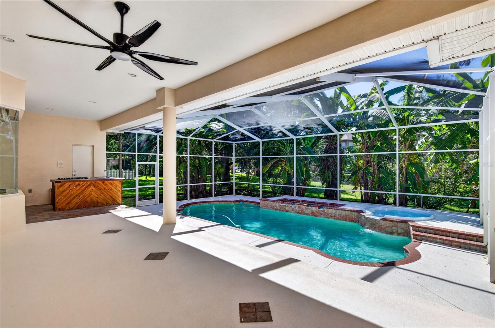 725 CITRUS WOOD LN