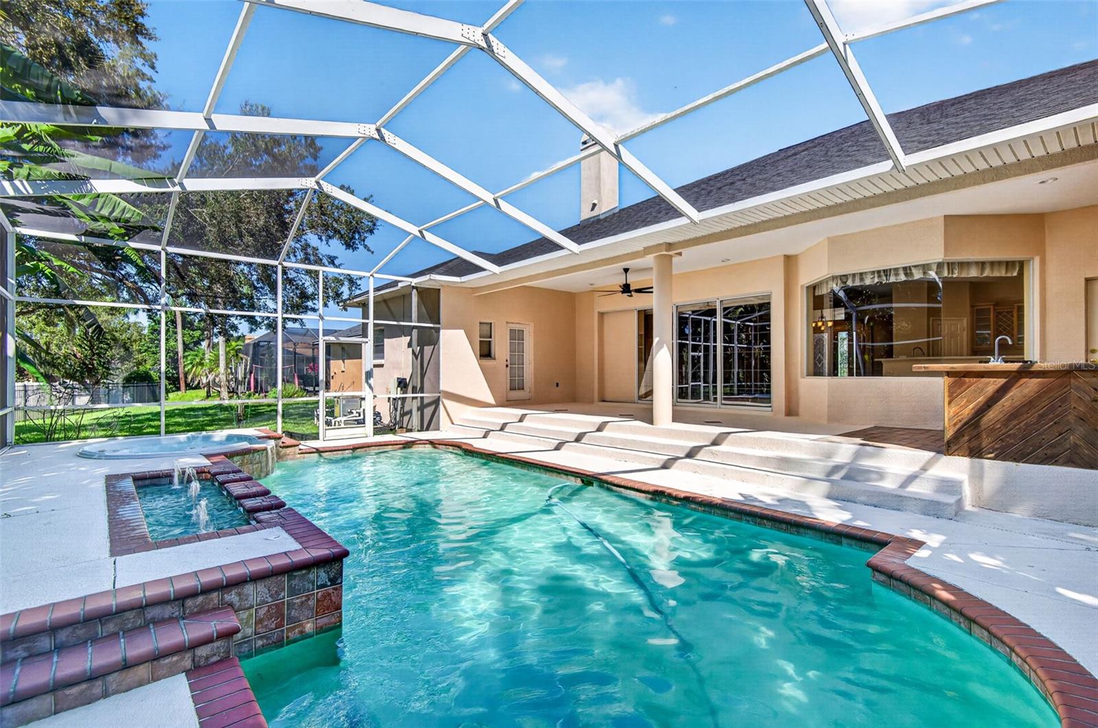 725 CITRUS WOOD LN