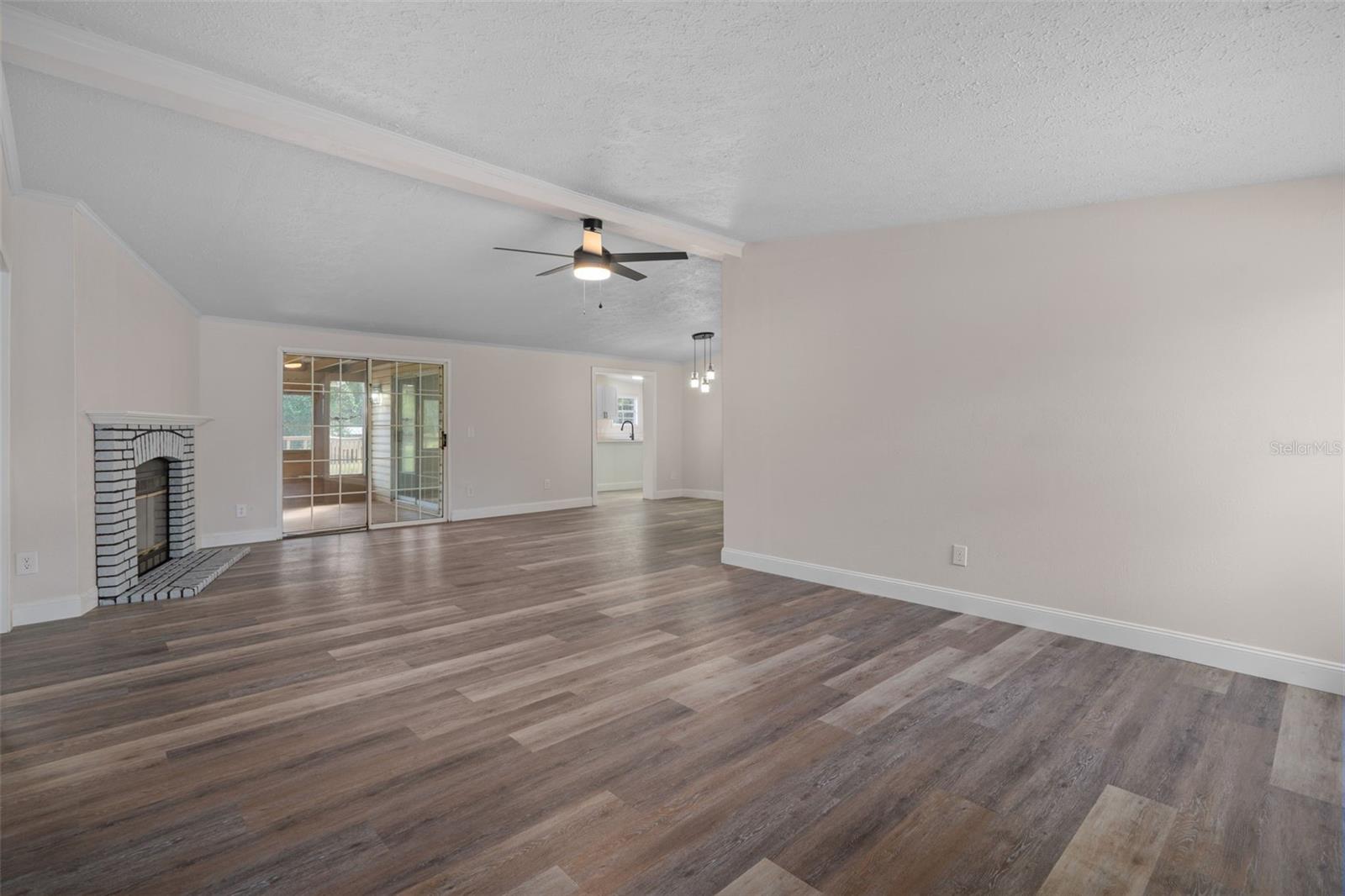 18446 EDGEWOOD DR