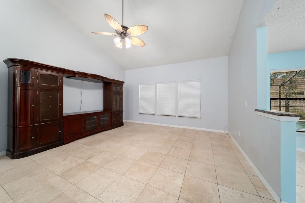4119 MORELAND DR