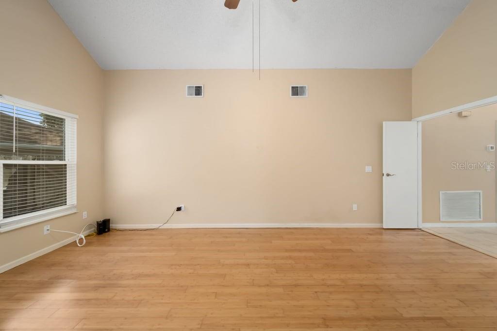 4119 MORELAND DR