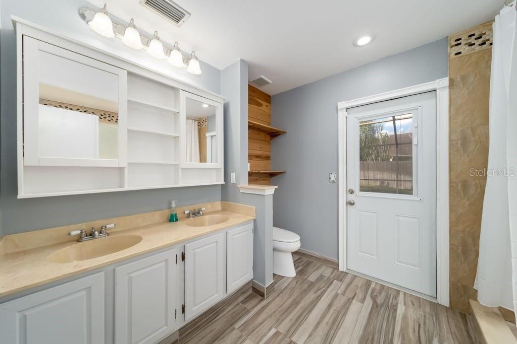 4119 MORELAND DR
