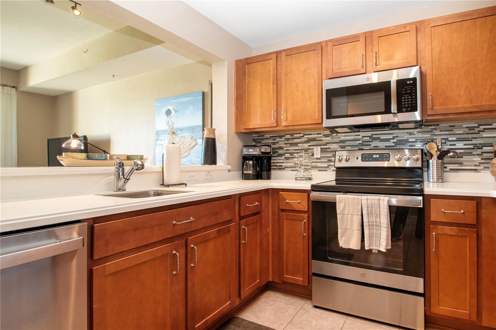 3271 MANGROVE POINT