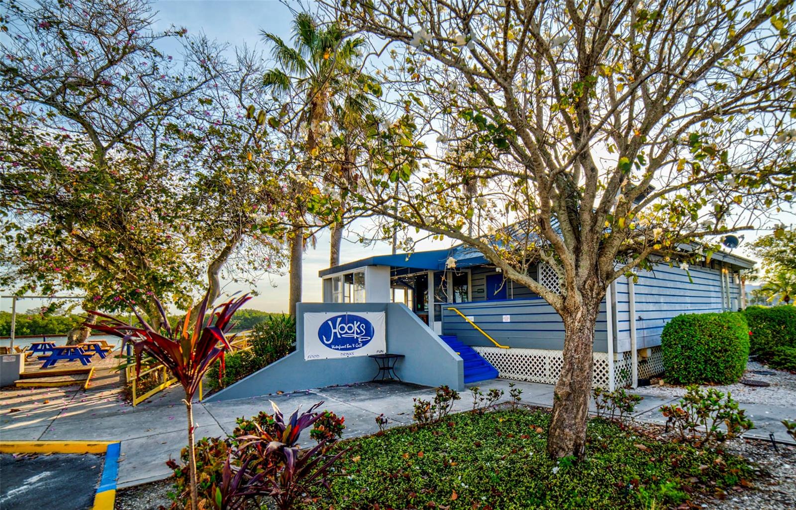 3271 MANGROVE POINT