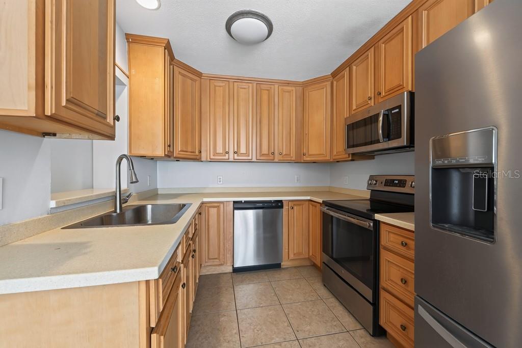 1708 POND LAKE DR