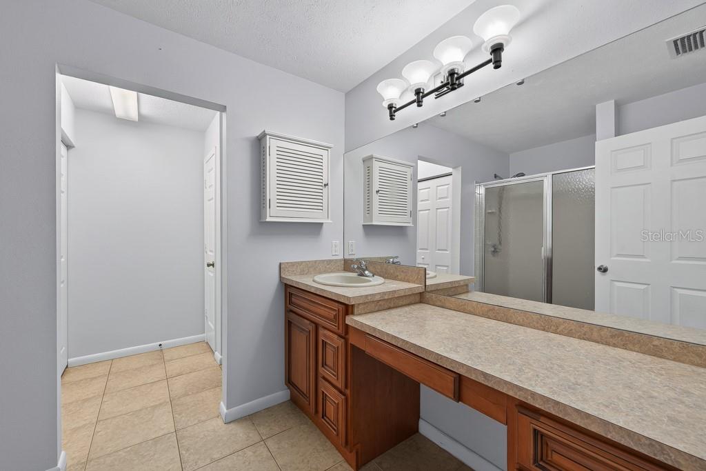 1708 POND LAKE DR