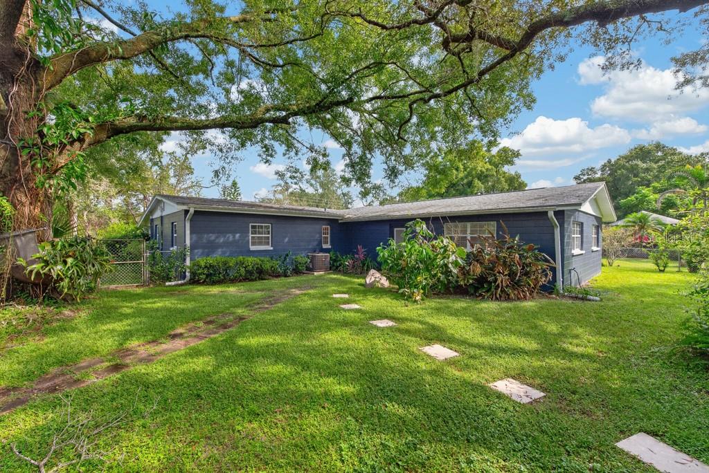 1708 POND LAKE DR