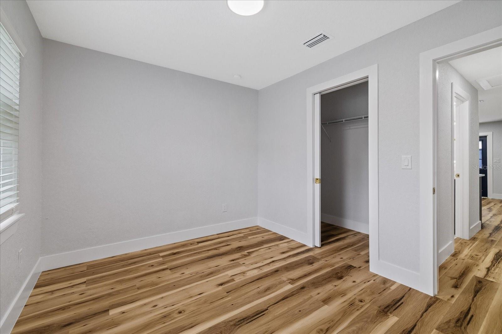 1217 E 24TH AVE
