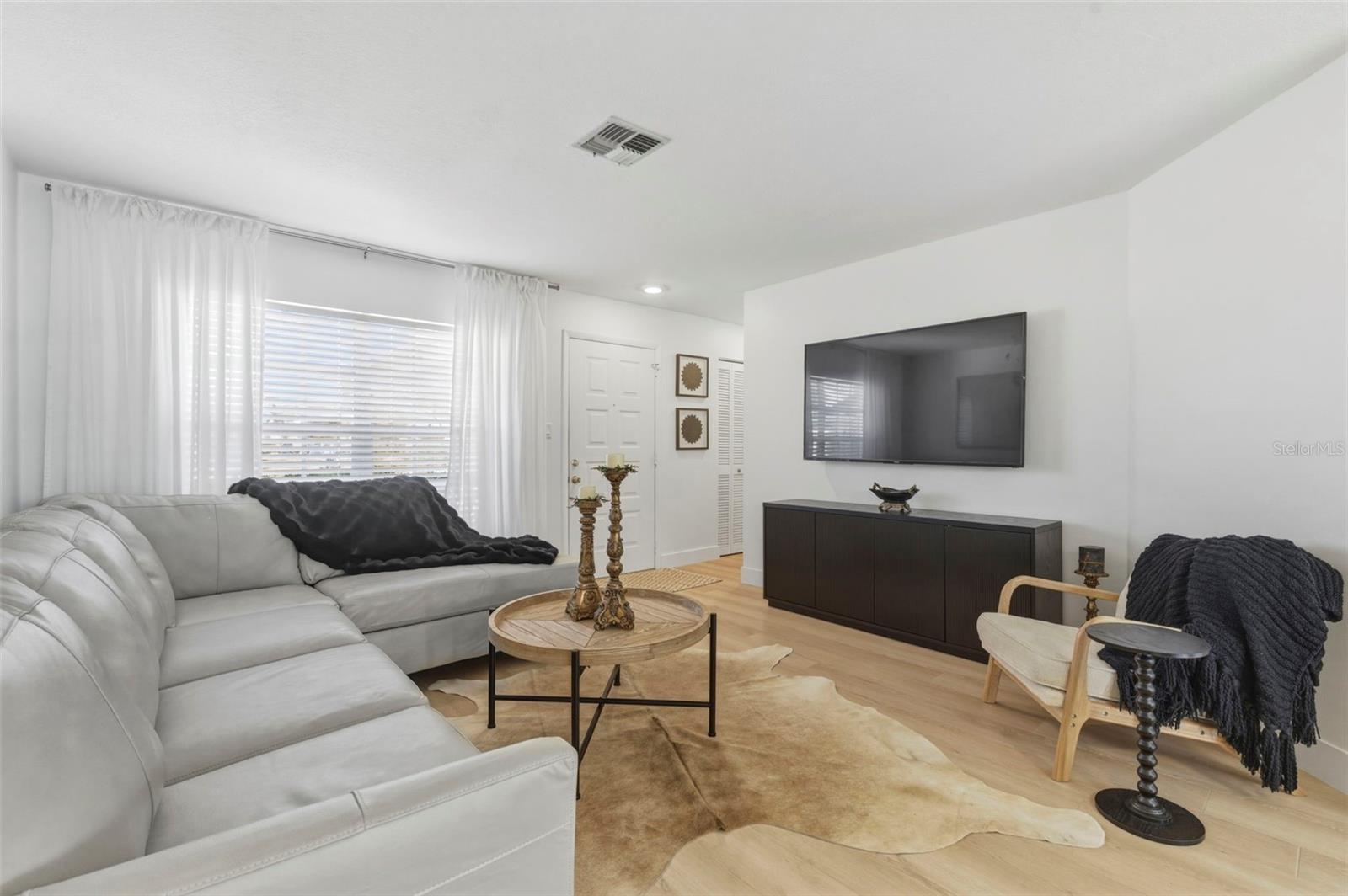 4642 SAINT LAWRENCE DR
