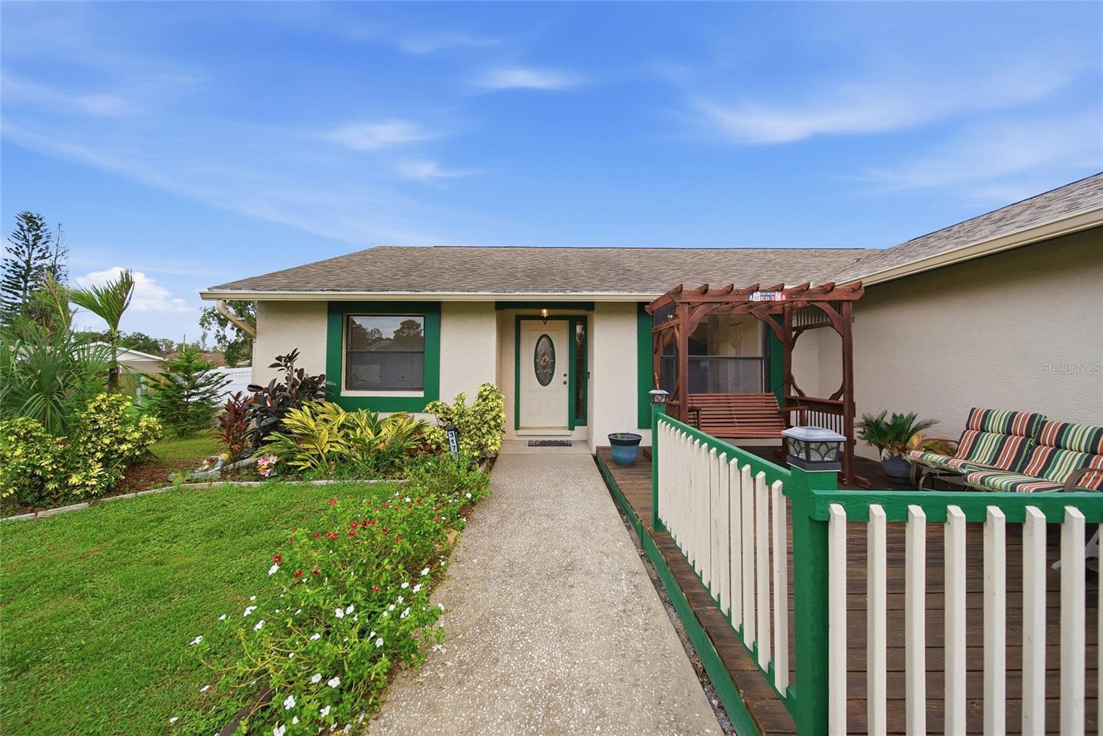 3179 LAKE SAXON DR