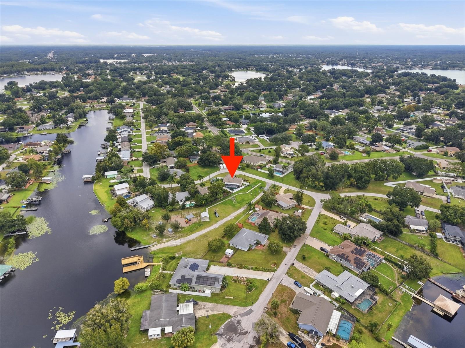 3179 LAKE SAXON DR