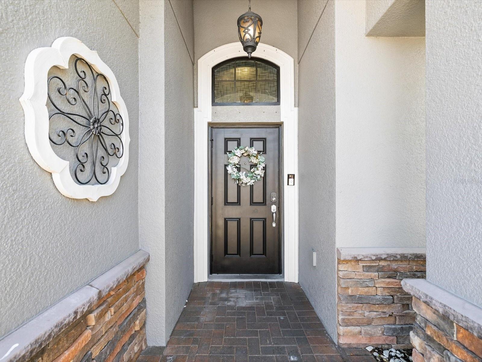 11695 CRESTRIDGE LOOP