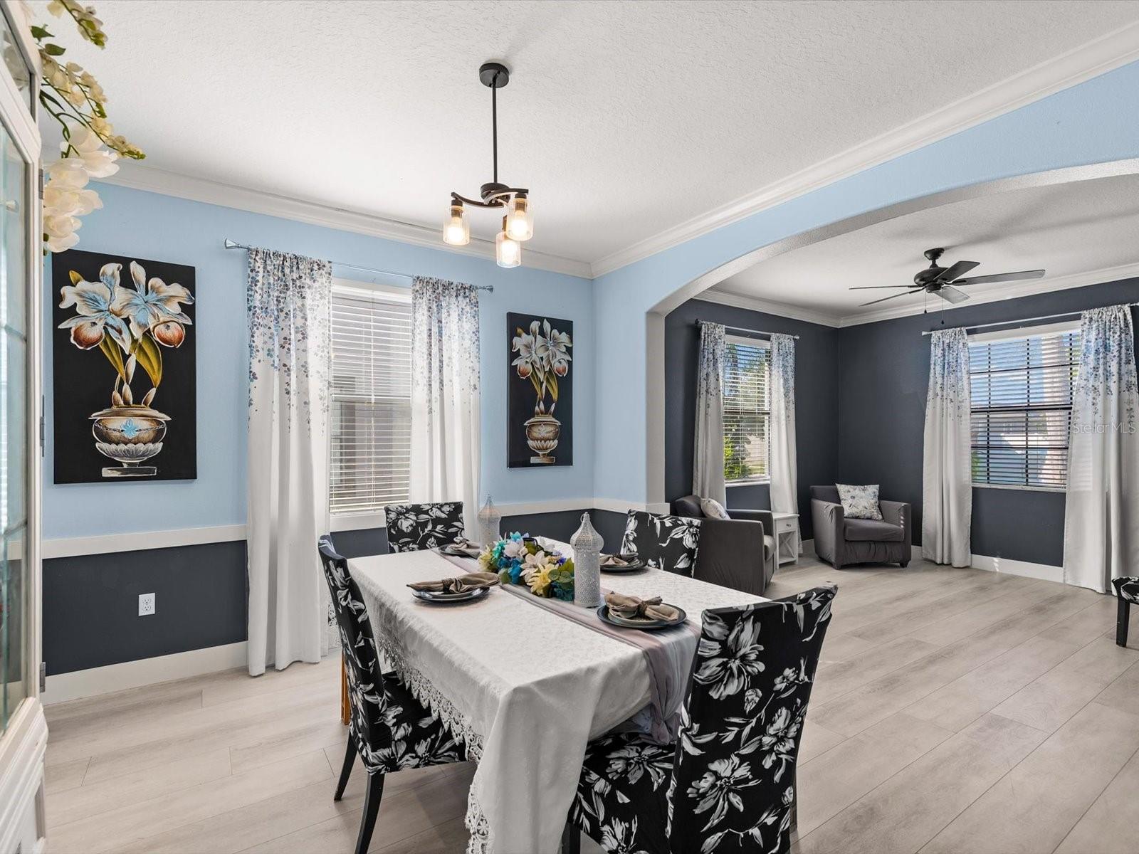 11695 CRESTRIDGE LOOP