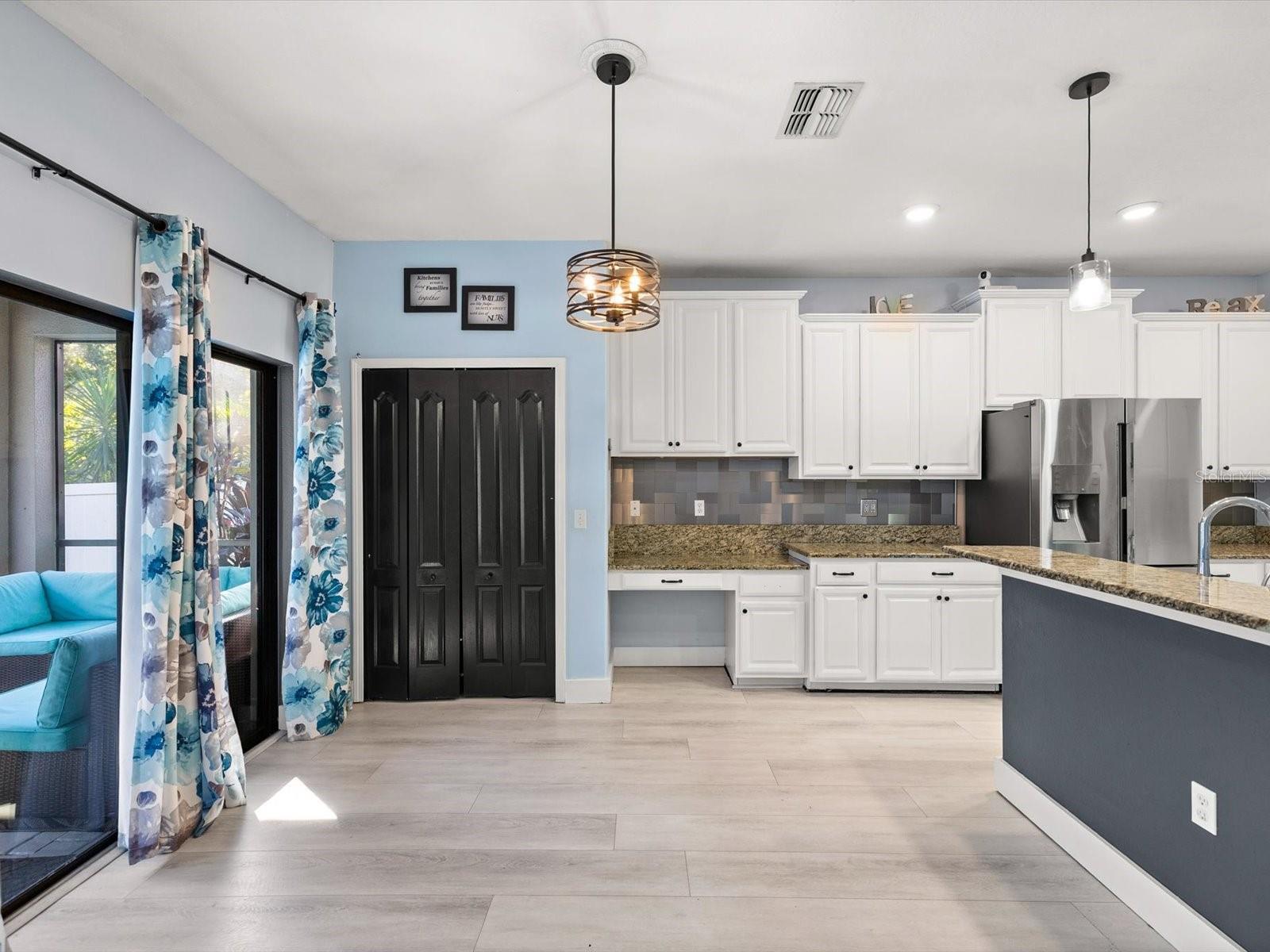 11695 CRESTRIDGE LOOP