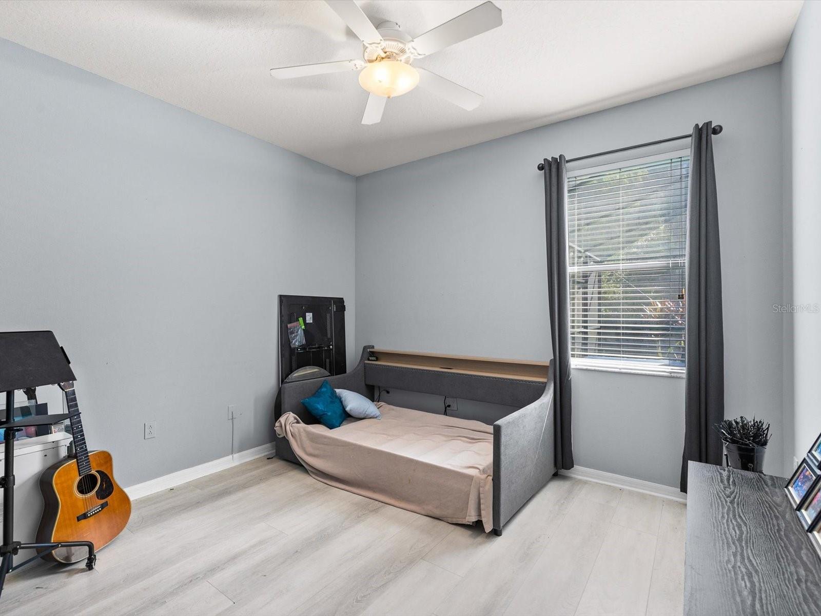 11695 CRESTRIDGE LOOP