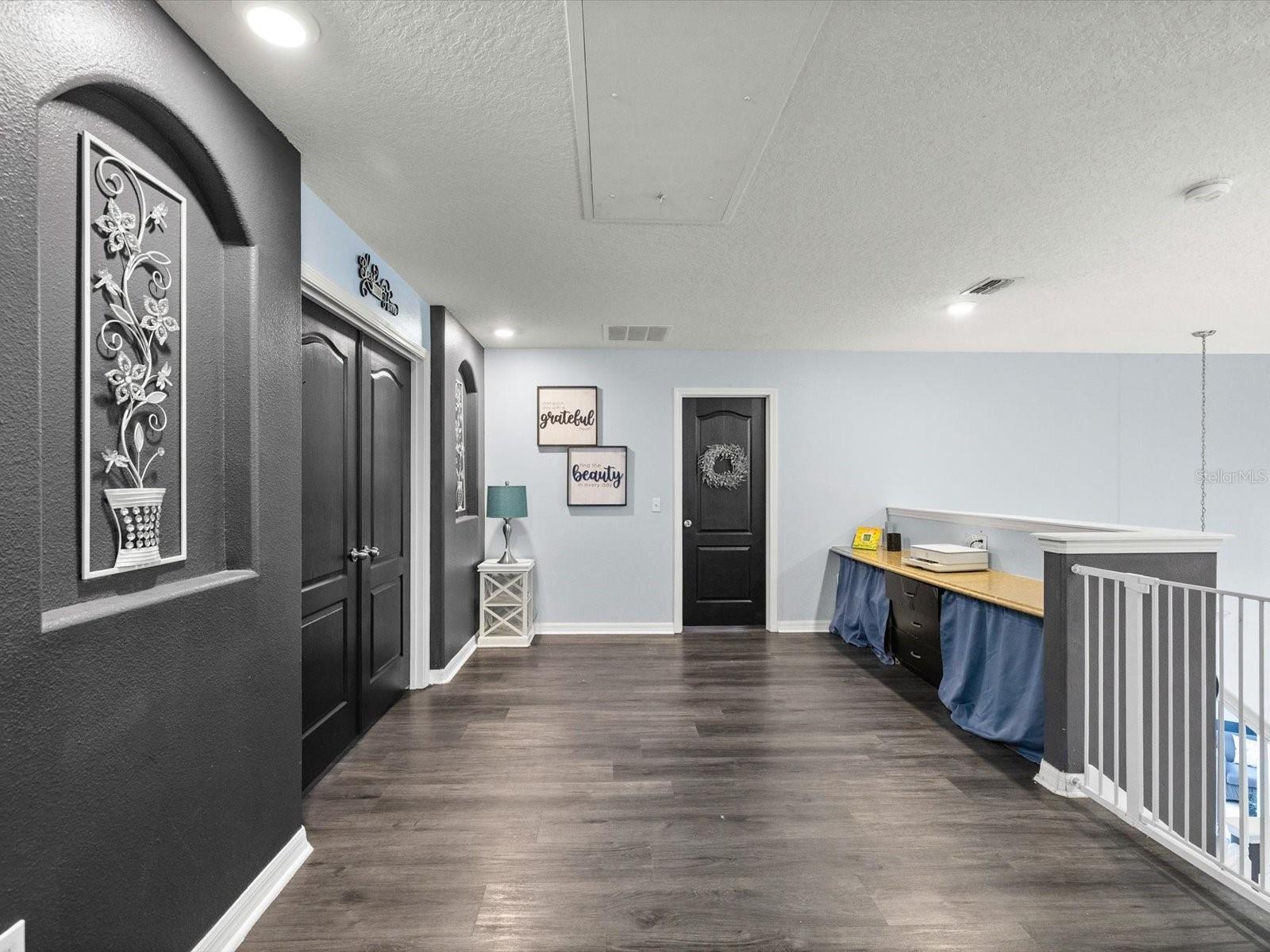 11695 CRESTRIDGE LOOP