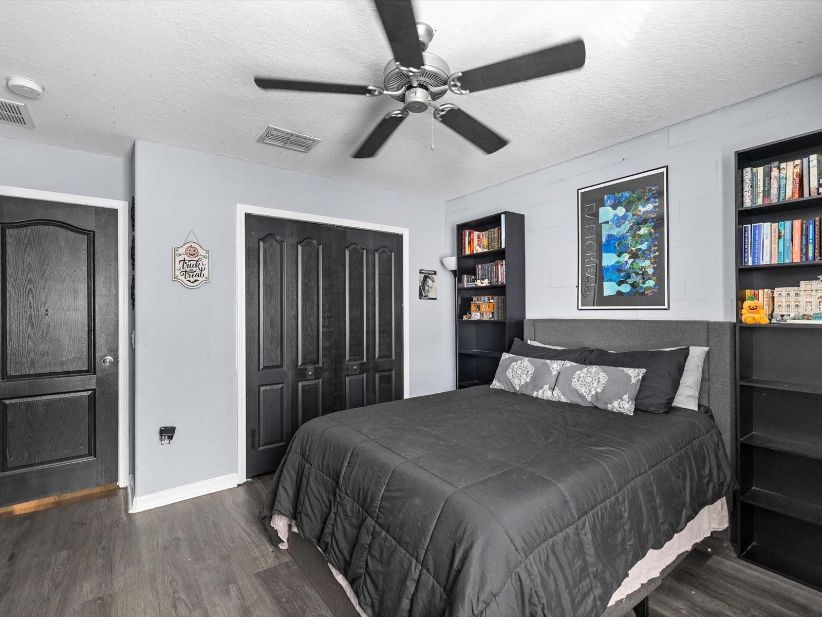11695 CRESTRIDGE LOOP