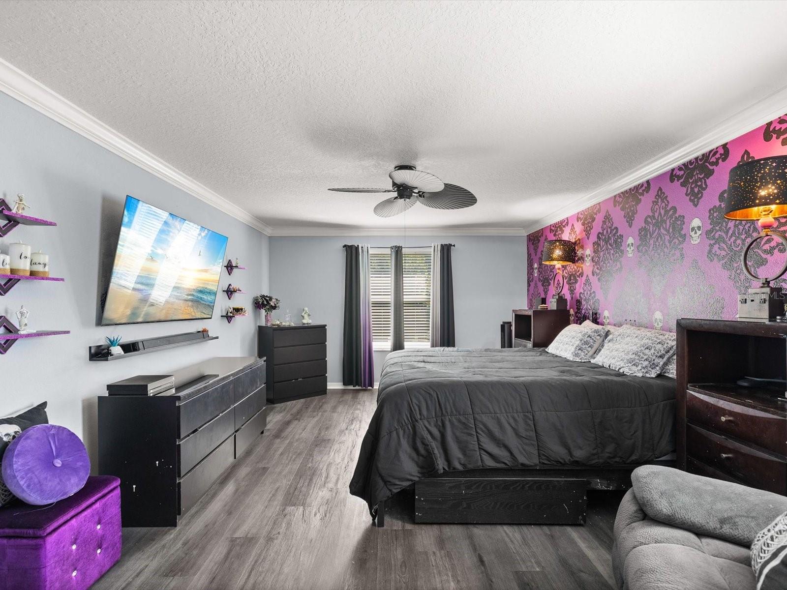 11695 CRESTRIDGE LOOP