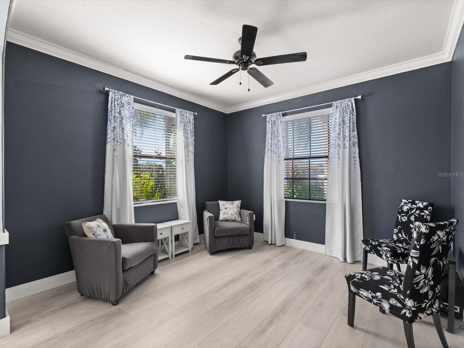 11695 CRESTRIDGE LOOP