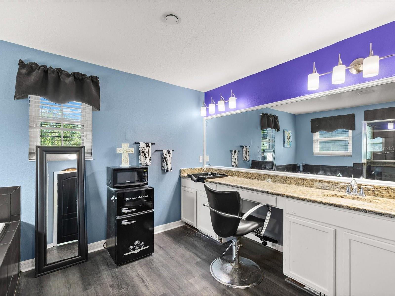 11695 CRESTRIDGE LOOP