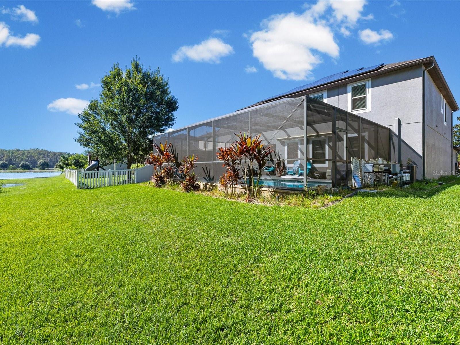 11695 CRESTRIDGE LOOP