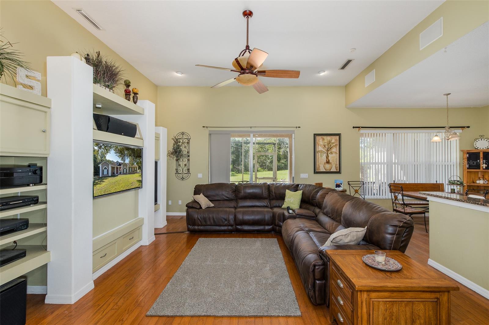 31524 CROSS CREEK LN
