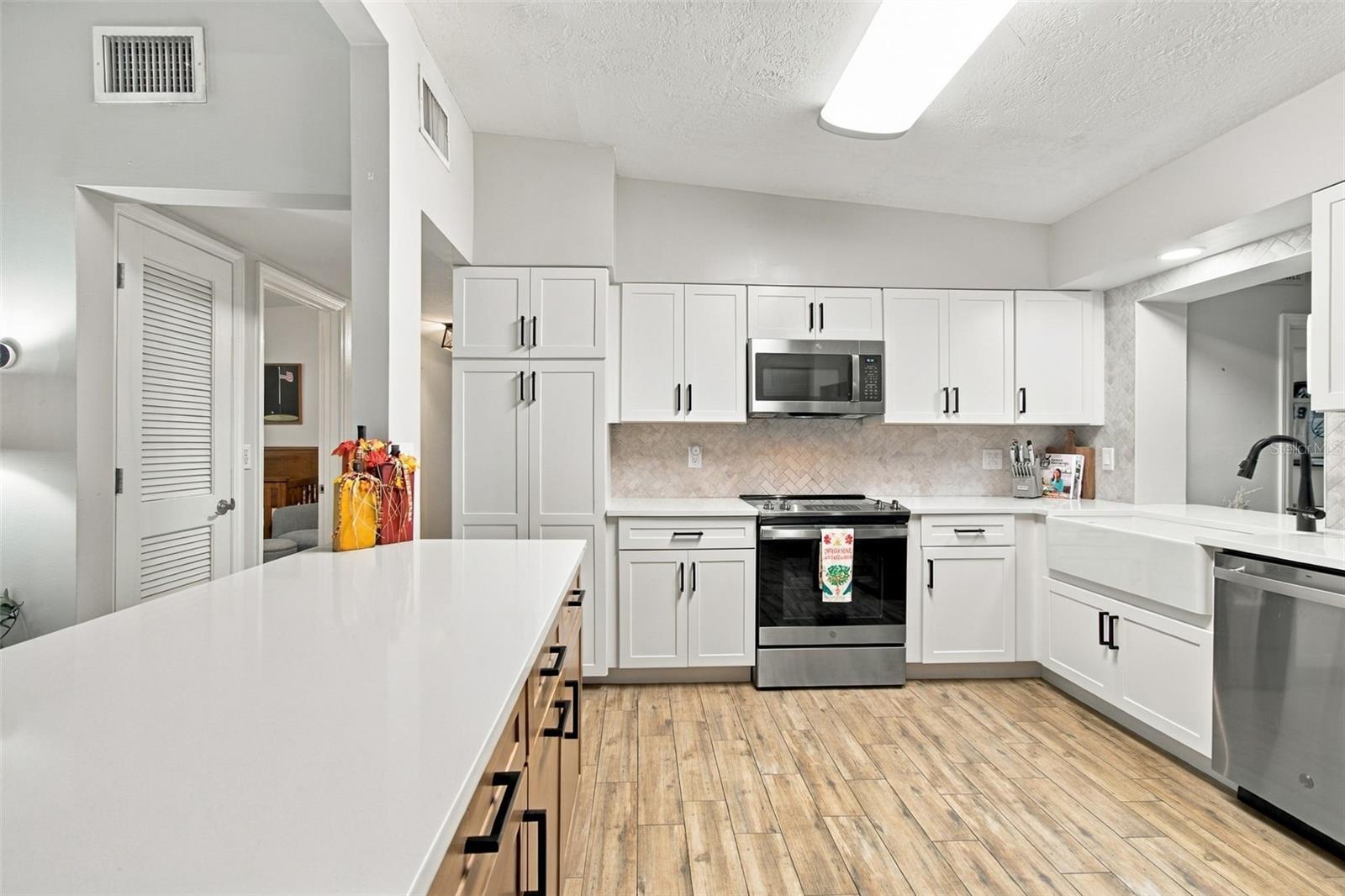 3306 NAKORA DR