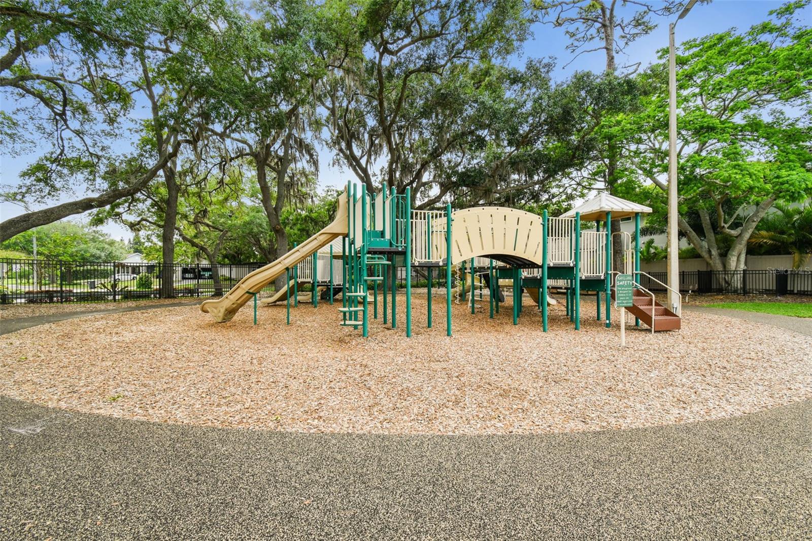 3306 NAKORA DR