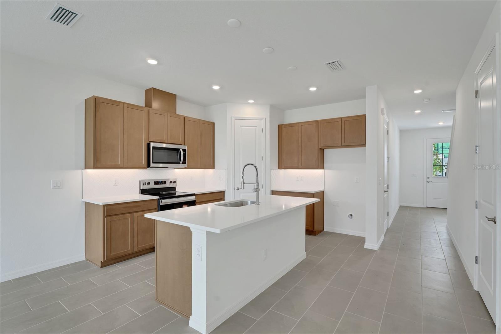 31630 OCEAN BREEZE DR