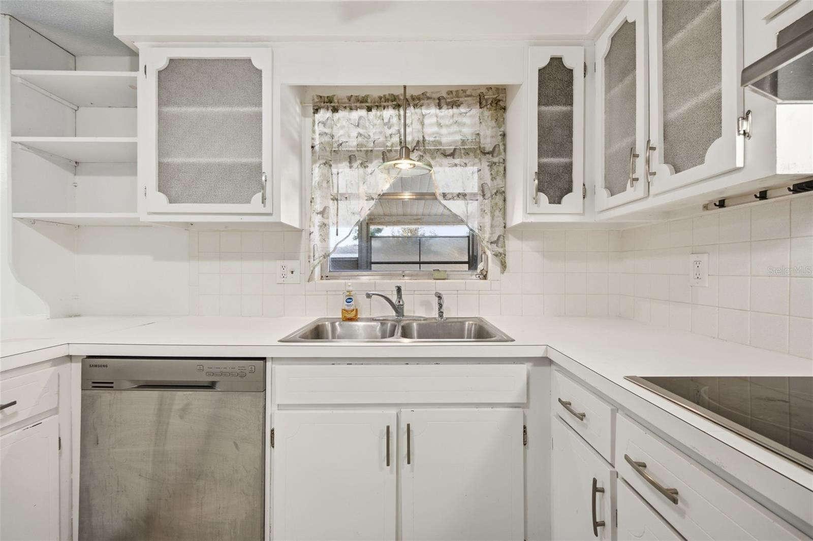 4030 CLUSTER DR
