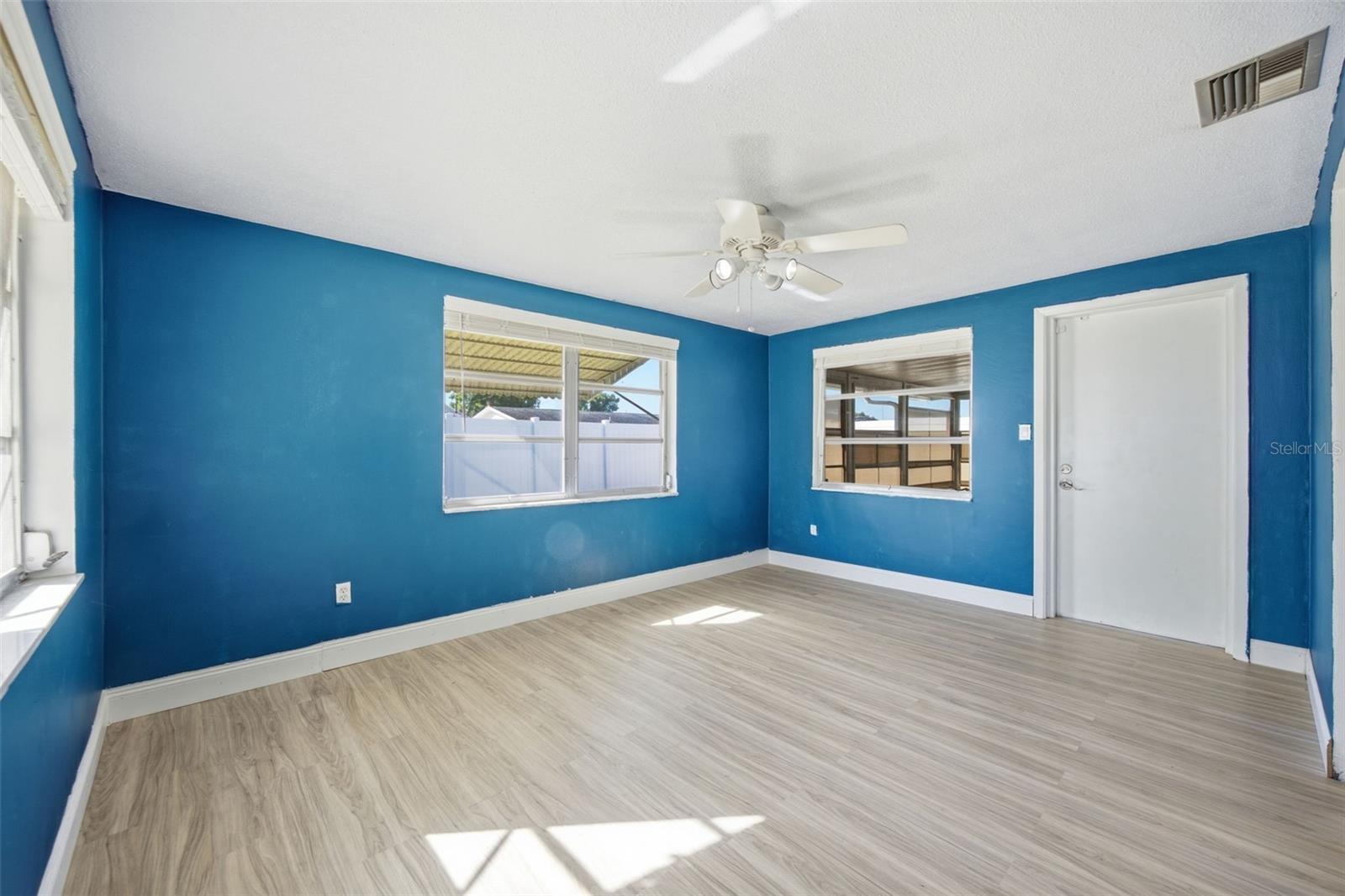 4030 CLUSTER DR