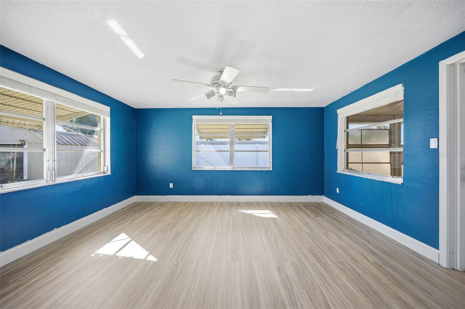 4030 CLUSTER DR