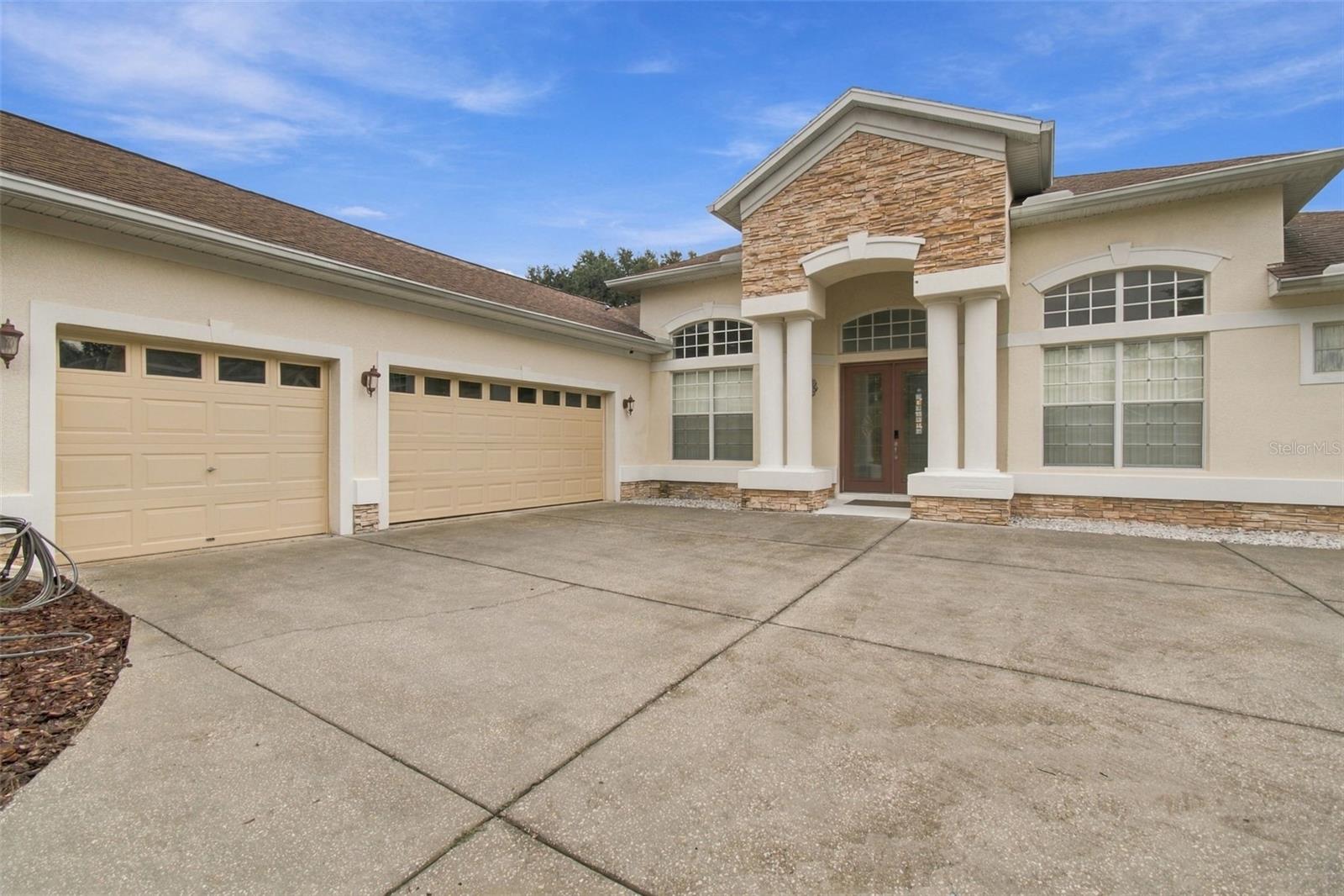 1519 BRILLIANT CUT WAY